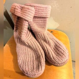 UGG - Women's Classic Knit Pink Crochet Boot